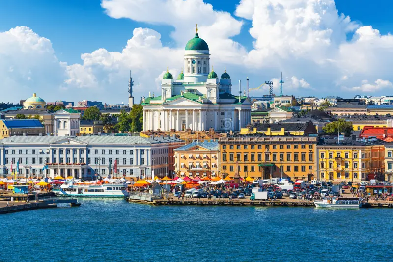 Helsinki: Biała katedra na placu senackim